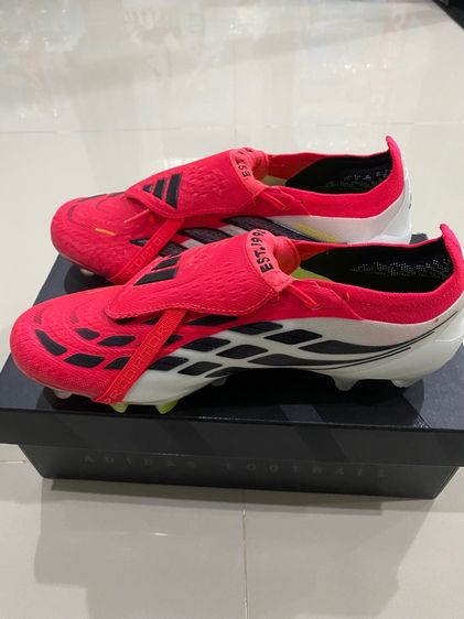 ผู้ชาย adidas predator