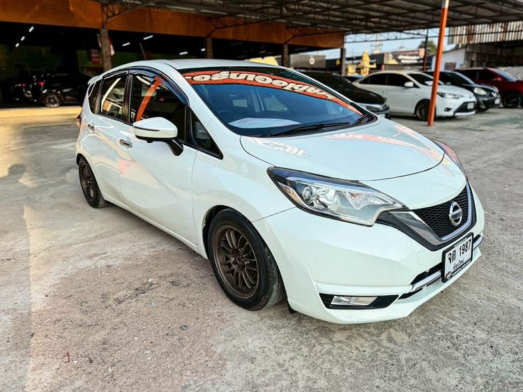 Nissan Note 2017 1.2 V Sedan เบนซิน ไม่ติดแก๊ส เกียร์อัตโนมัติ ขาว รูปที่ 3