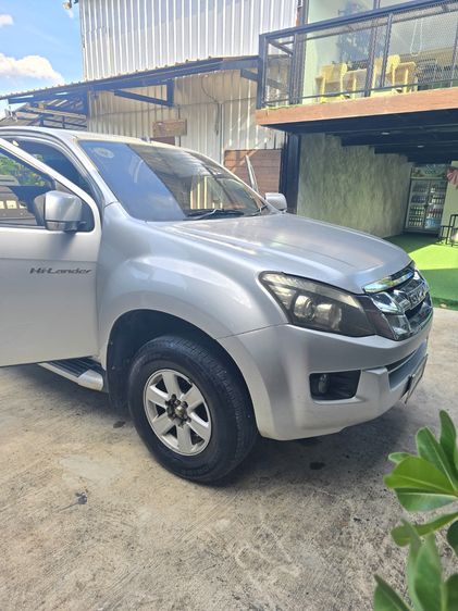 Isuzu D-MAX 2014 2.5 Hi-Lander Z Pickup ดีเซล เกียร์ธรรมดา บรอนซ์เงิน รูปที่ 2