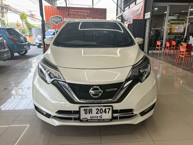 Nissan Note 2017 1.2 VL Sedan เบนซิน ไม่ติดแก๊ส เกียร์อัตโนมัติ ขาว รูปที่ 2