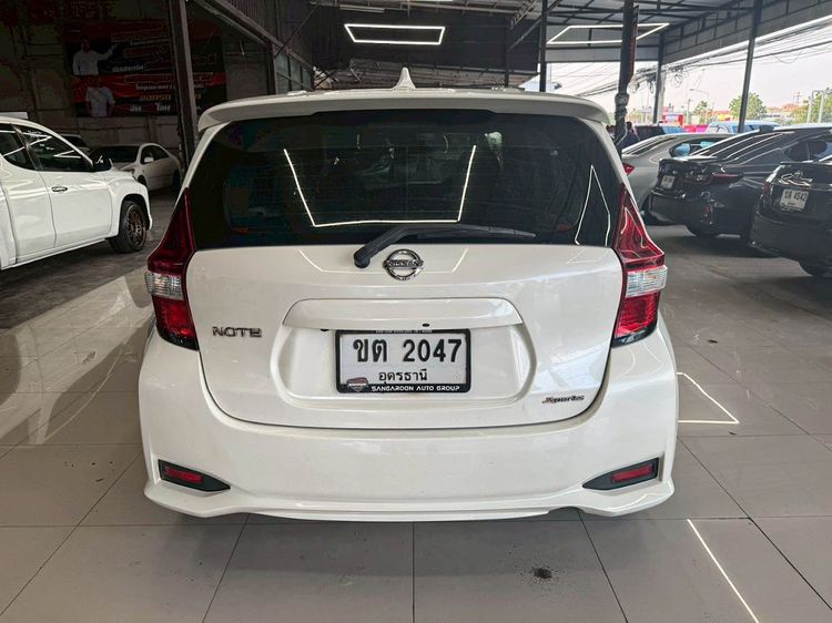 Nissan Note 2017 1.2 VL Sedan เบนซิน ไม่ติดแก๊ส เกียร์อัตโนมัติ ขาว รูปที่ 4