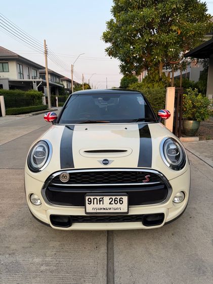 Mini COOPER 2019 2.0S Sedan เบนซิน ไม่ติดแก๊ส เกียร์อัตโนมัติ ขาว รูปที่ 2