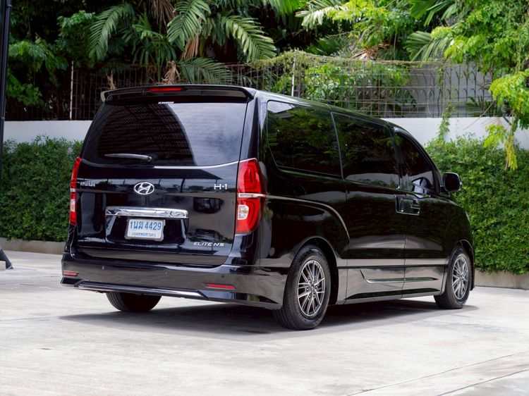 Hyundai H-1  2022 2.5 Elite Utility-car ดีเซล ไม่ติดแก๊ส เกียร์อัตโนมัติ ดำ รูปที่ 4