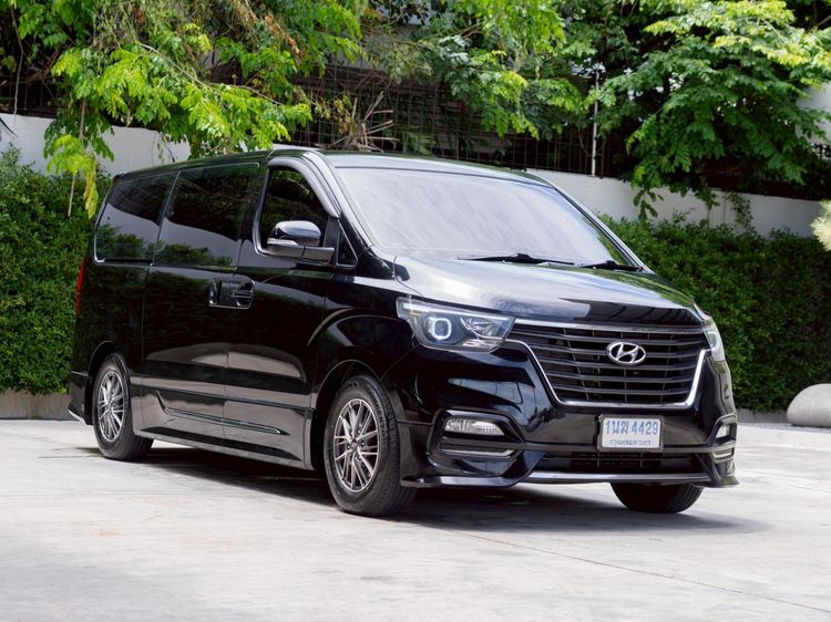 Hyundai H-1  2022 2.5 Elite Utility-car ดีเซล ไม่ติดแก๊ส เกียร์อัตโนมัติ ดำ