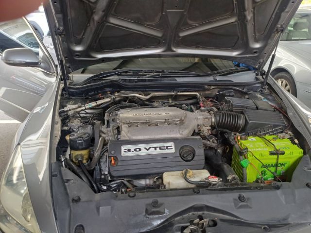 รถ Honda Accord 3.0 V6 i-VTEC สี เทา