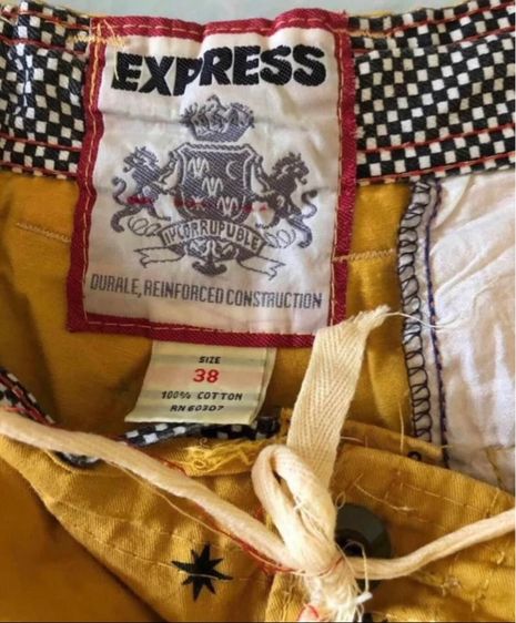 กางเกงขาสั้นผู้ชาย express สีเหลือง  รูปที่ 2