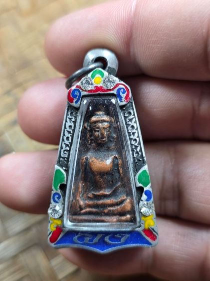 พระผงสุพรรณเนื้อดิน