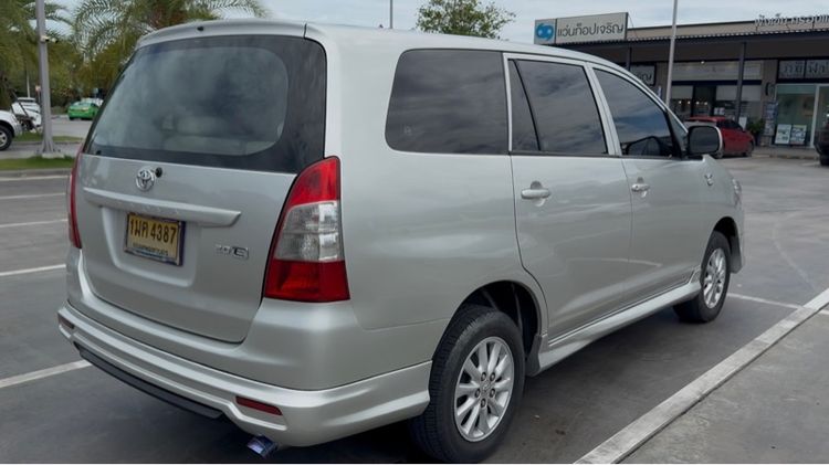 Toyota Innova 2012 2.0 E Utility-car เบนซิน LPG เกียร์ธรรมดา บรอนซ์ทอง รูปที่ 3