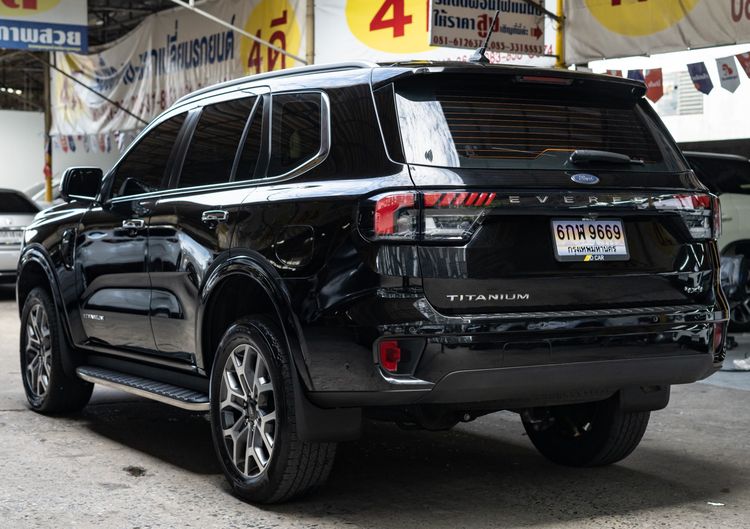 Ford Everest 2024 2.0 Bi-Turbo Titanium+ 4WD Utility-car ดีเซล ไม่ติดแก๊ส เกียร์อัตโนมัติ ดำ รูปที่ 3