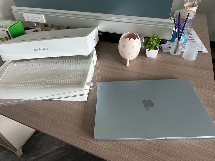 MacBook Air M4 15 นิ้ว