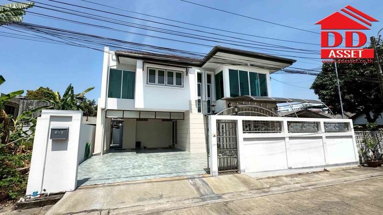 มีบางส่วน ให้เช่า บ้านเดี่ยว 2 ชั้น หมู่บ้านเคหะนคร 3 ซอยพัฒนาการ50