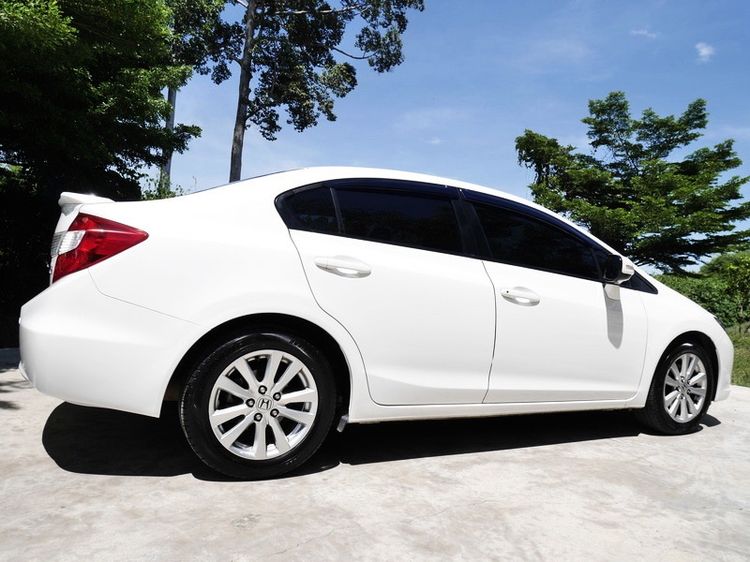 Honda Civic 2013 1.8 E i-VTEC Sedan เบนซิน ไม่ติดแก๊ส เกียร์อัตโนมัติ ขาว รูปที่ 4