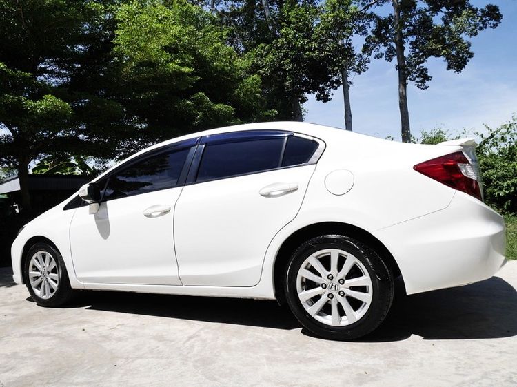 Honda Civic 2013 1.8 E i-VTEC Sedan เบนซิน ไม่ติดแก๊ส เกียร์อัตโนมัติ ขาว รูปที่ 3