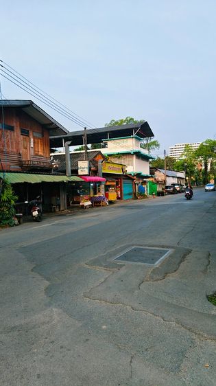 ไม่มี ‎💥เจ้าของขายเอง บ้านพร้อมที่ดินในคูเมืองประตูสวนดอก หลังวัดพระสิงห์ ‎ขนาดพื้นที่ 51.7 ตารางวา ‎หน้ากว้าง 10 เมตร ศักยภาพสูง ติดถนนเมน ‎เข้า รูปที่ 2