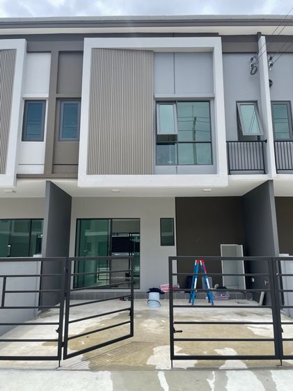 ขายบ้านทาวน์โฮม 2 ชั้น หมู่บ้านแกรนด์พลีโน่ พหล-วิภาวดี