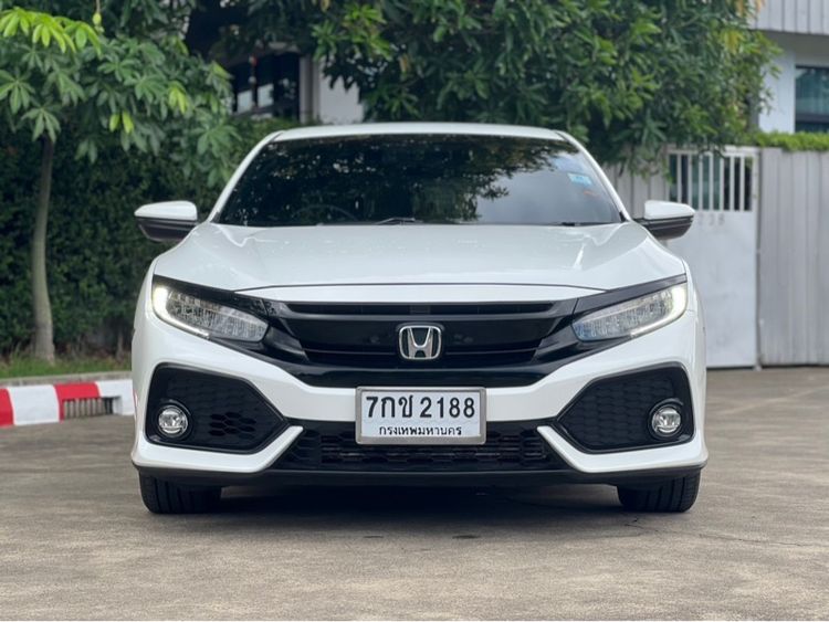 Honda Civic 2018 1.5 Turbo Sedan เบนซิน ไม่ติดแก๊ส เกียร์อัตโนมัติ ขาว