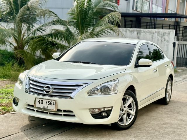 Nissan Teana 2015 2.0 XL Sedan เบนซิน ไม่ติดแก๊ส เกียร์อัตโนมัติ ขาว