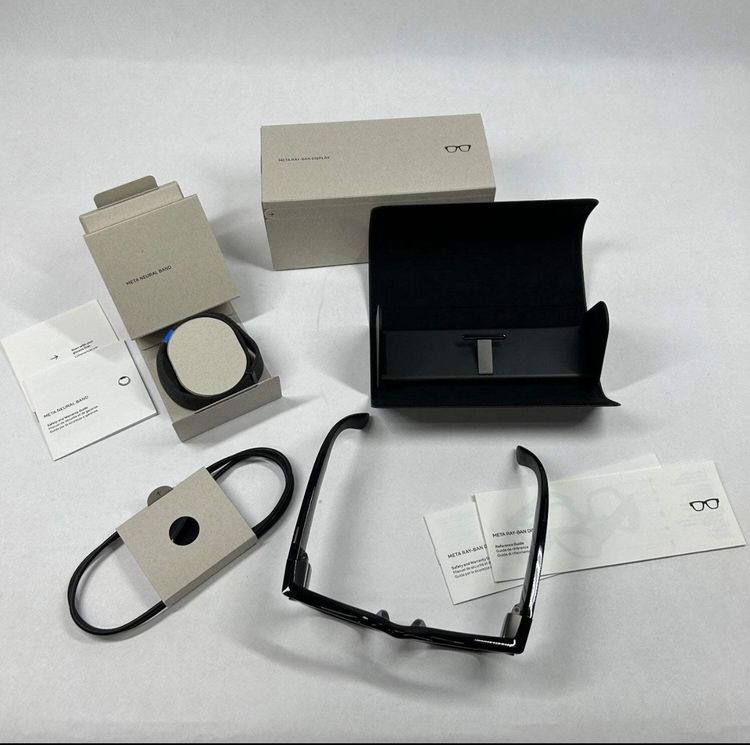 Meta Ray-Ban Display Neural Band AI Smart Glasses
