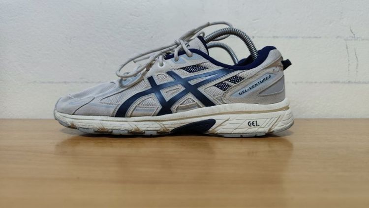 ASICS Gel 42.0 26.5 แท้ มือสอง