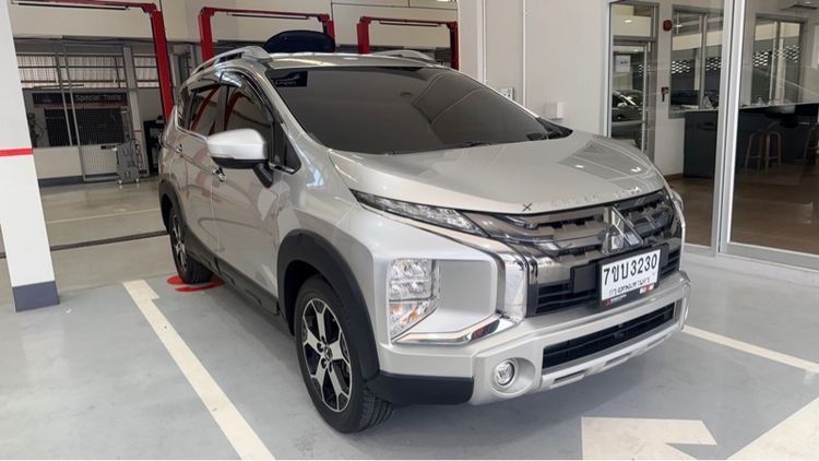 รถ Mitsubishi Xpander 1.5 Cross สี เทา