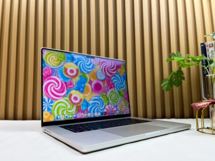 MacBook Pro 16-inch M1Pro Ram16GB SSD512GB Silver รูปที่ 4