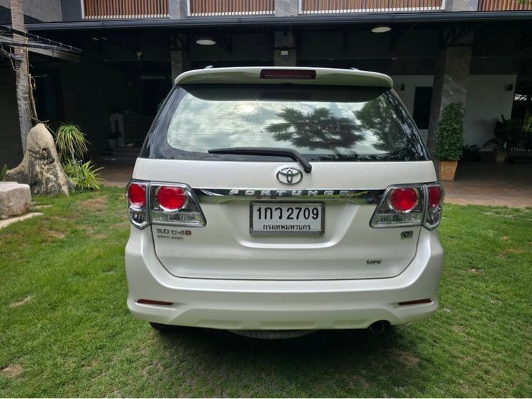 Toyota Fortuner 2012 3.0 V Utility-car ดีเซล ไม่ติดแก๊ส เกียร์อัตโนมัติ ขาว รูปที่ 3