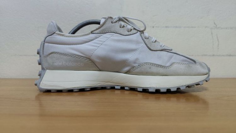 New Balance 327 44.0 28.0 แท้ มือสอง รูปที่ 3