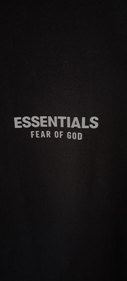 เสื้อยืด Essentials fear of god  รูปที่ 4