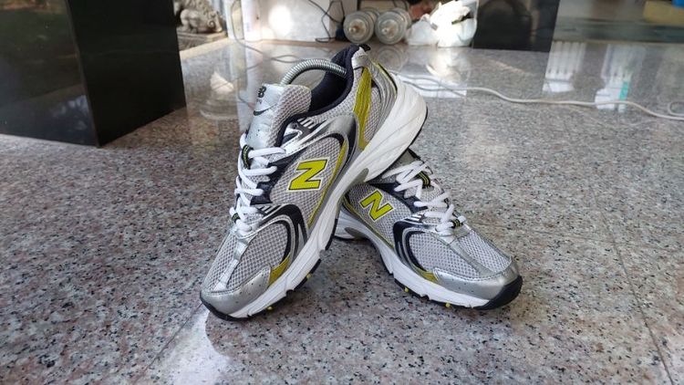 New Balance 530