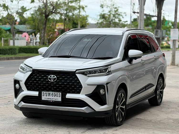รถ Toyota Veloz 1.5 Premium สี ขาว