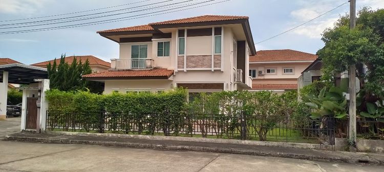 อื่นๆ มีบางส่วน 2010 บ้านเดี่ยวแปลงใหญ่ ในโครงการจัดสรรใกล้สนามบิน และถนนวงแหวนรอบ 2 ถนนสันกำแพงสายใหม่ เชียงใหม่