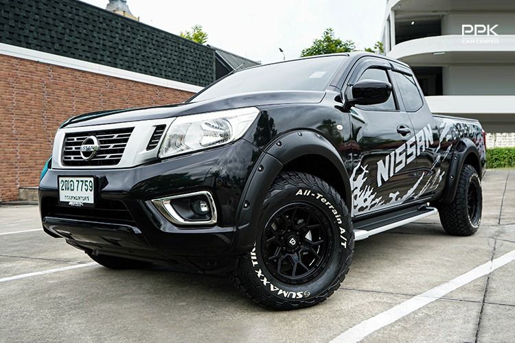รถ Nissan Navara 2.5 S King Cab สี ดำ