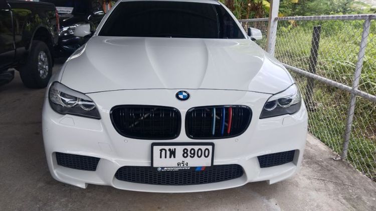 รถ BMW Series 5 523i สี ขาว