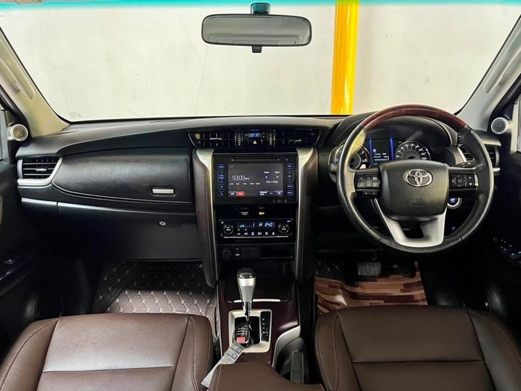 Toyota Fortuner 2020 2.4 V Pickup ดีเซล ไม่ติดแก๊ส เกียร์อัตโนมัติ ดำ รูปที่ 3