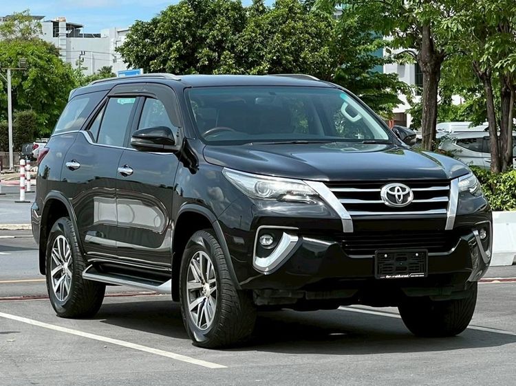 Toyota Fortuner 2020 2.4 V Pickup ดีเซล ไม่ติดแก๊ส เกียร์อัตโนมัติ ดำ รูปที่ 2