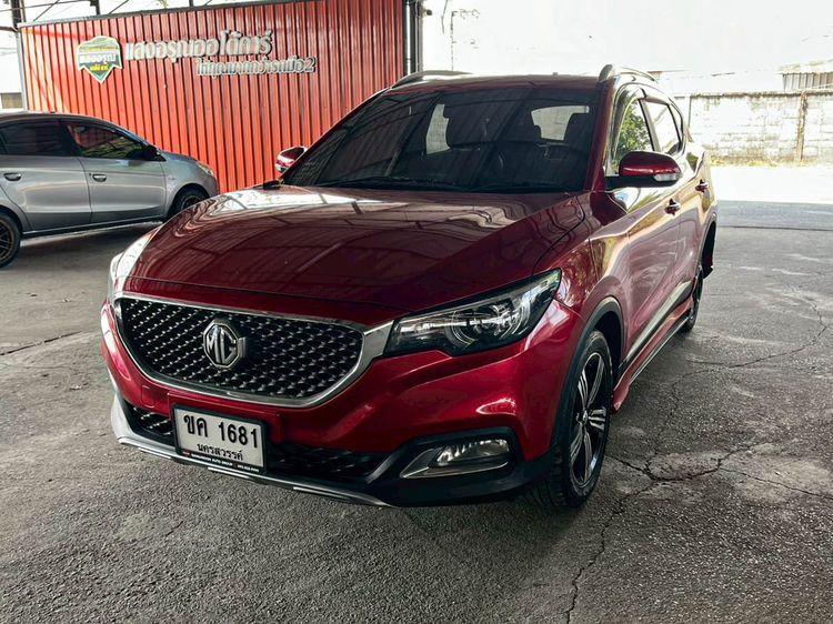 รถ MG ZS 1.5X+ Sunroof สี แดง