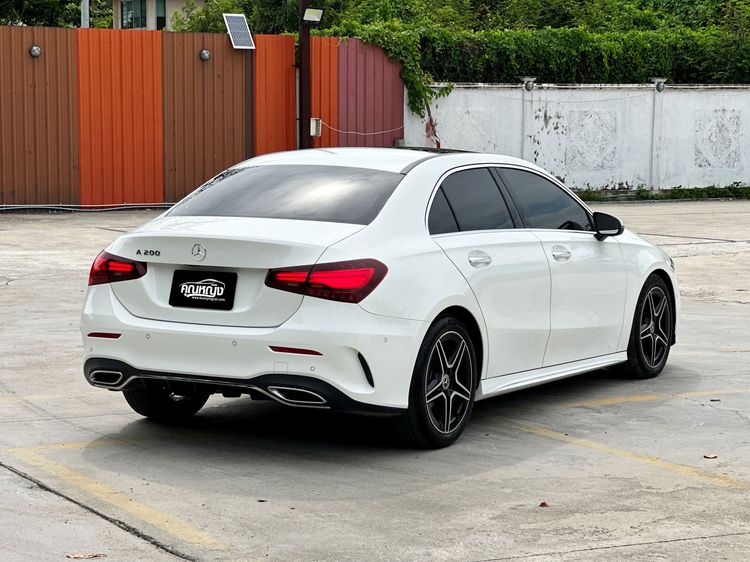 Mercedes-Benz A-Class 2023 A200 Sedan เบนซิน ไม่ติดแก๊ส เกียร์อัตโนมัติ ขาว รูปที่ 2