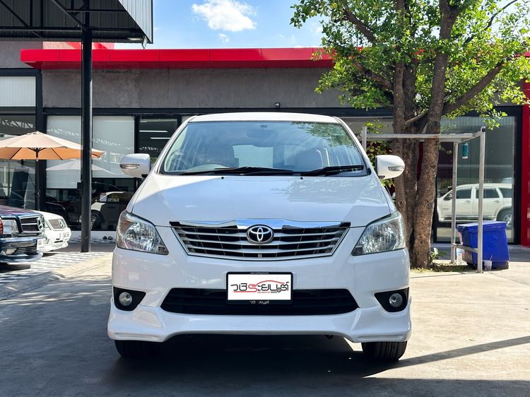 Toyota Innova 2012 2.0 G Utility-car เบนซิน เกียร์อัตโนมัติ ขาว รูปที่ 2