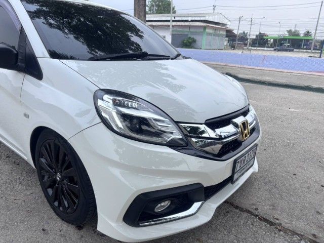 รถ Honda Brio 1.2 V สี ขาว