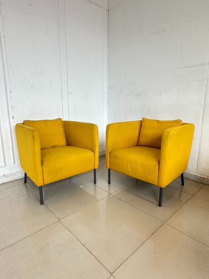 เก้าอี้นวม/เก้าอี้มีที่เท้าแขน ผ้าหุ้มเบาะ เก้าอี้อาร์มแชร์ แบรนด์ IKEA รุ่น EKERÖ เบาะผ้าสีเหลือง