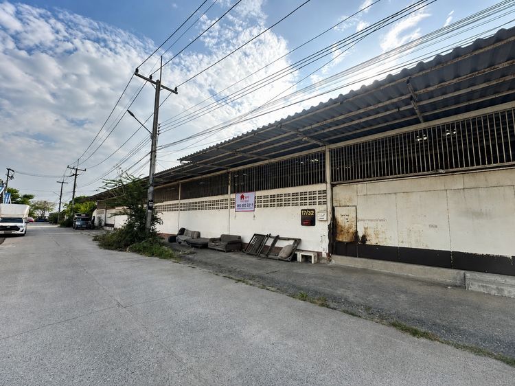 ให้เช่าโกดัง คลังสินค้า 1,512 ตร.ม. ลาดสวาย ลำลูกกา ปทุมธานี พร้อมสำนักงานและชั้นลอย