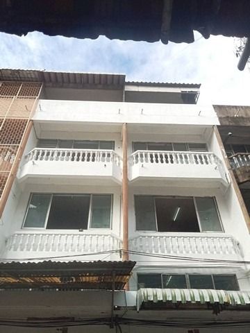 อาคารพาณิชย์ 5ชั้น ให้เช่า ตามสภาพ 2 คูหาติดกัน ถ.สมเด็จพระปิ่นเกล้า ใกล้เซ็นทรัล ปิ่นเกล้า