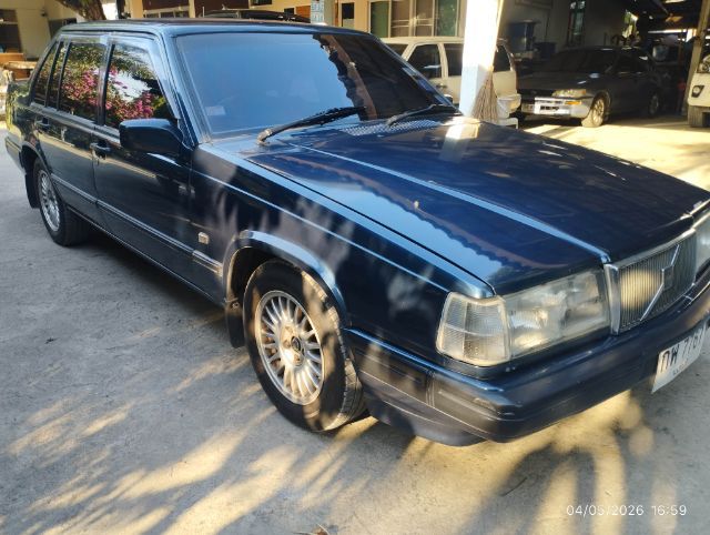 Volvo 940 1995 2.3 GLE Sedan เบนซิน LPG เกียร์อัตโนมัติ เขียว