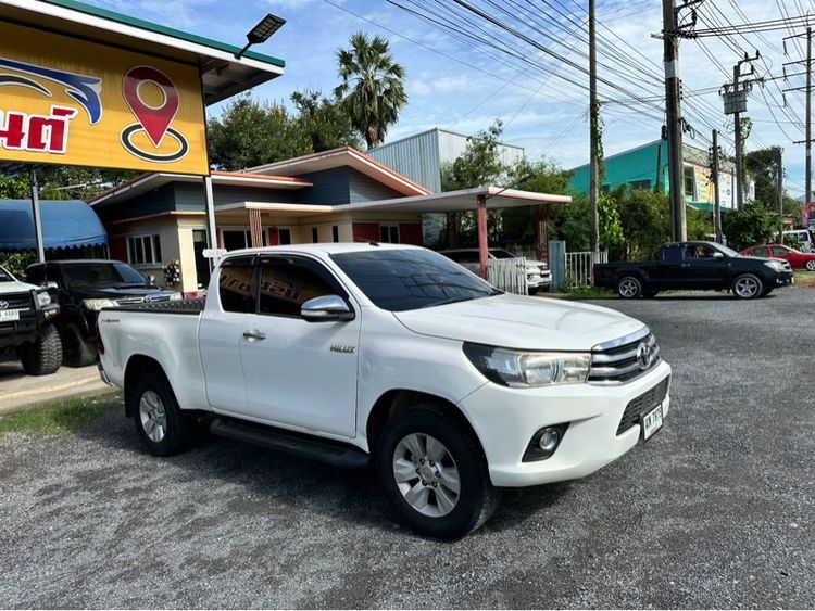 Toyota Hilux Revo 2015 2.4 G Prerunner Pickup ดีเซล ไม่ติดแก๊ส เกียร์อัตโนมัติ ขาว