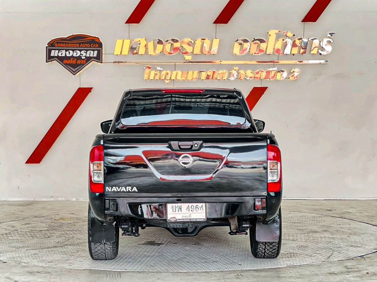 Nissan NP300-NAVARA 2017 2.5 S Pickup ดีเซล ไม่ติดแก๊ส เกียร์ธรรมดา ดำ รูปที่ 4