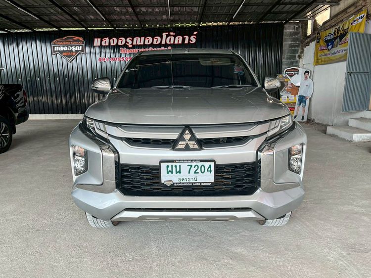Mitsubishi Triton 2020 2.4 GLS Plus Pickup ดีเซล ไม่ติดแก๊ส เกียร์ธรรมดา เทา รูปที่ 2