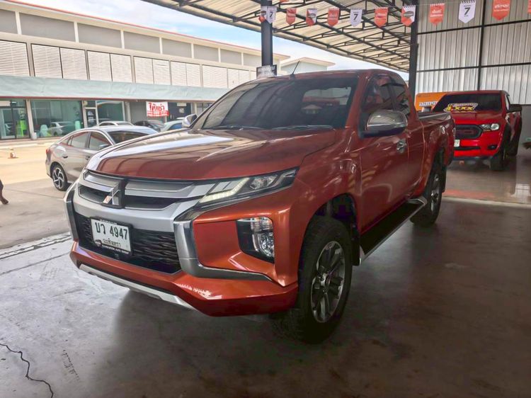 รถ Mitsubishi Triton 2.4 GLS Plus สี ส้ม