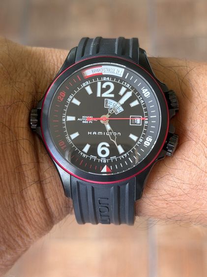 HAMILTON Khaki Automatic Navy GMT Black Dial Diver 42 mm AT Men's Watch H77585335 รูปที่ 14