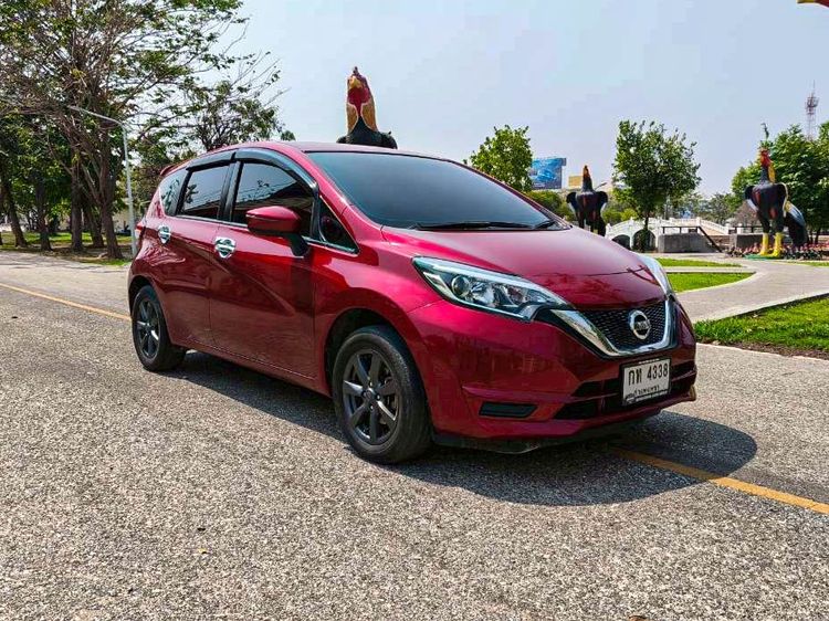 Nissan Note 2018 1.2 V Sedan เบนซิน ไม่ติดแก๊ส เกียร์อัตโนมัติ แดง รูปที่ 3
