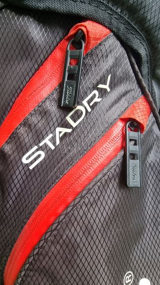 ถุงกอล์ฟยี่ห้อตามภาพ รุ่น stady5 ซิปกันน้ำ  แบบขาตั้ง แบกขึ้นหลัง น้ำหนักเบา อายุใช้งานปีกว่า ๆ ...ปล่อยขายครับ รูปที่ 9